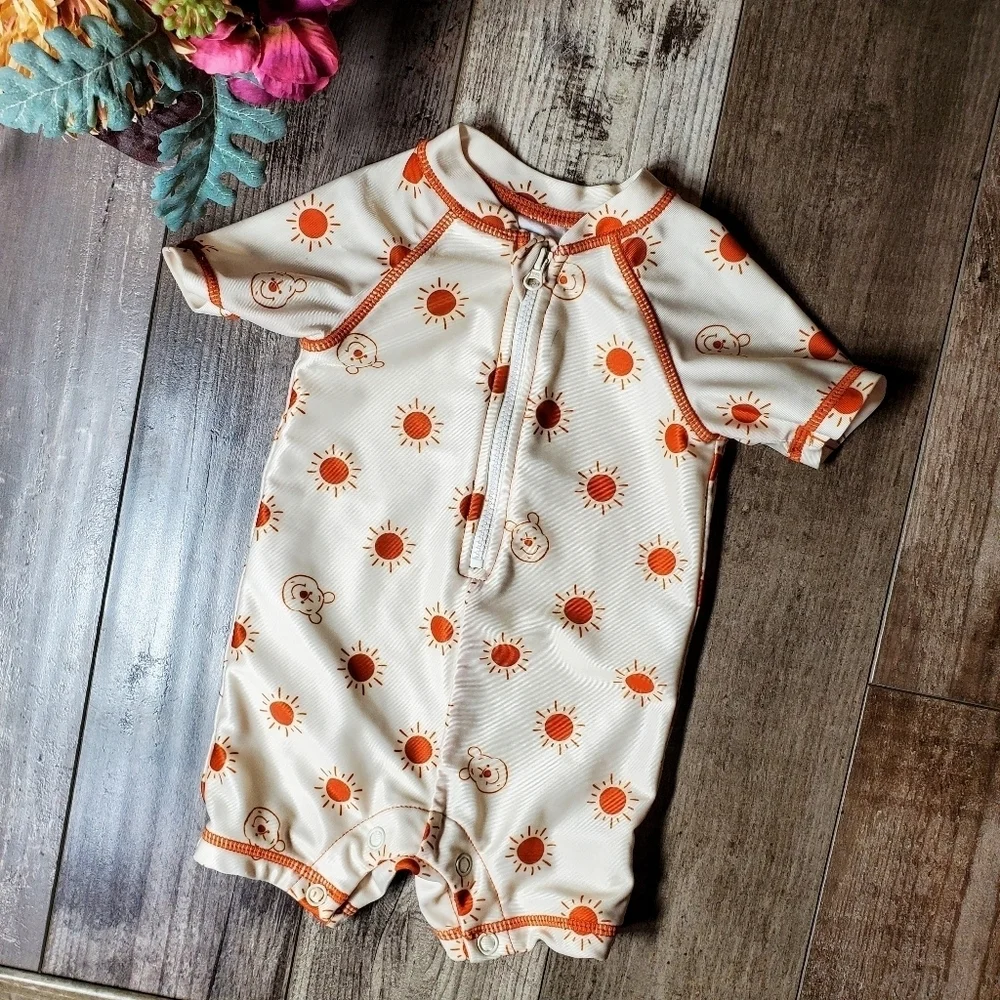 Disney Winnie the Pooh Baby Boys Infant Rash Guard Swimsuit Size 3/6 Months EUC